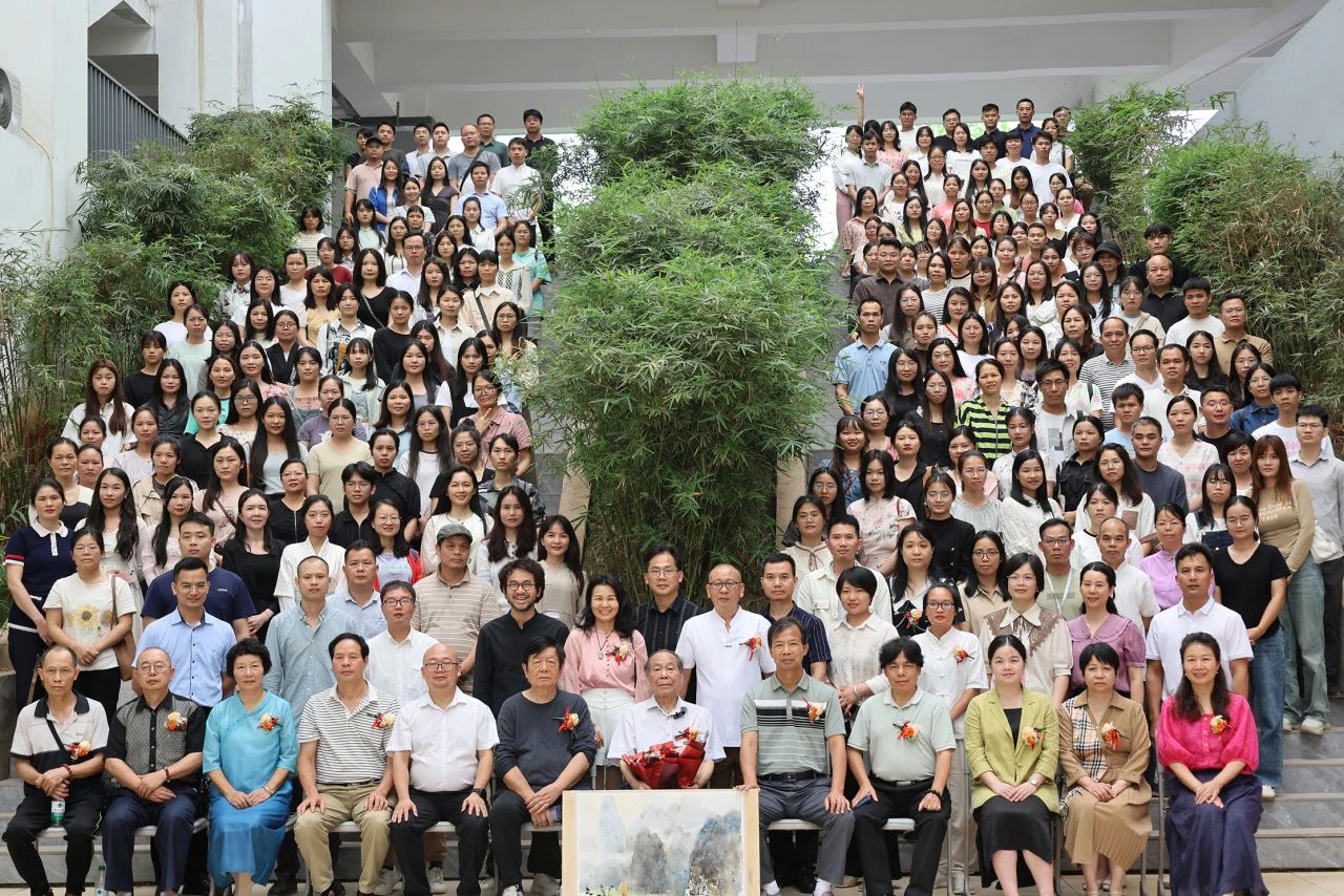 桂平市中小学美术教师水彩画专题培训活动暨大藤峡水彩画社成立仪式在我校顺利举行 丨 半岛星空体育(中国)官方网站